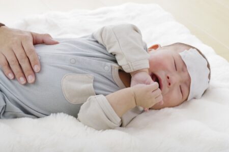 離乳食の後に吐く、下痢が続くなどの症状が気になる方へ